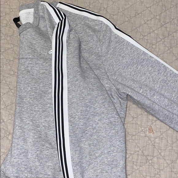 Adidas Long Sleeve Crop - Picture 2 of 2